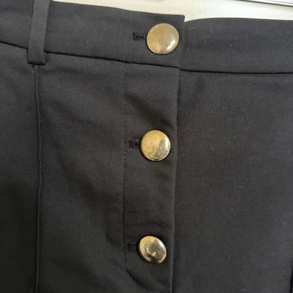 Zara Black High Waist Women's Shorts with Gold Buttons - Picture 2 of 4